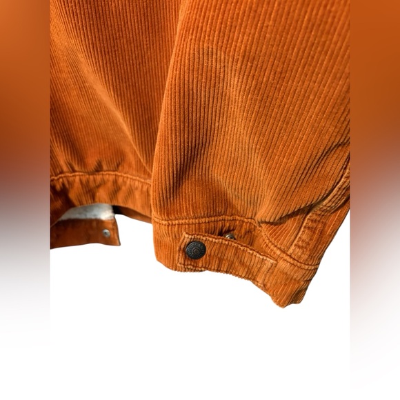 Levi’s Faux Shearling Lined Corduroy Trucker Jacket - Picture 10 of 11